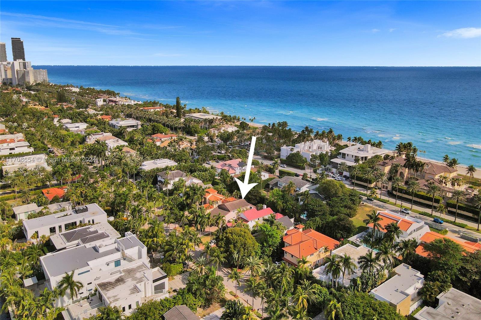 GOLDEN BEACH SEC E - Residential