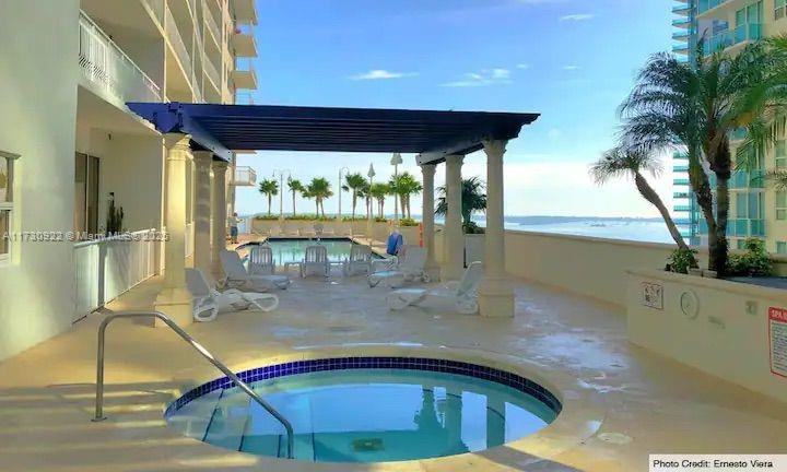 THE CLUB AT BRICKELL BAY - Residential