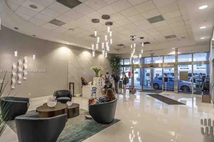THE CLUB AT BRICKELL BAY - Residential