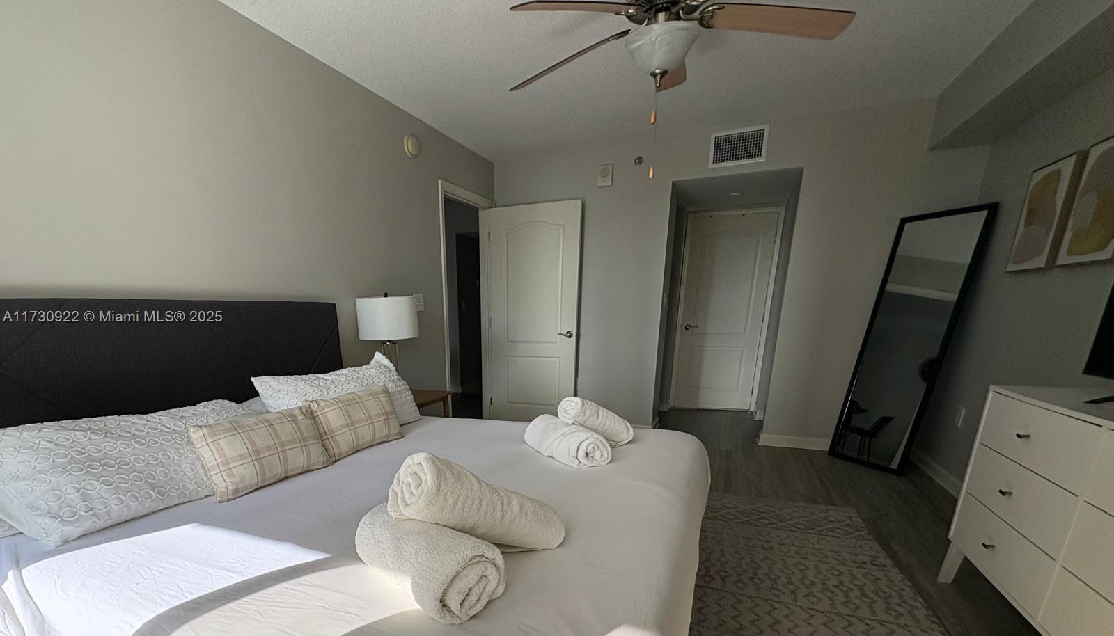 THE CLUB AT BRICKELL BAY - Residential