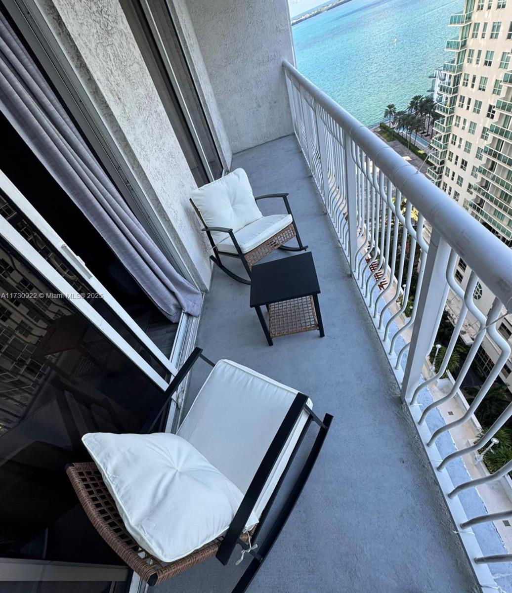 THE CLUB AT BRICKELL BAY - Residential