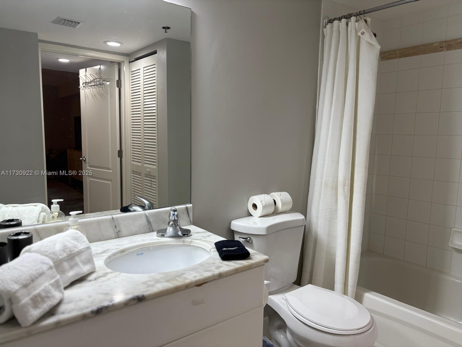 THE CLUB AT BRICKELL BAY - Residential
