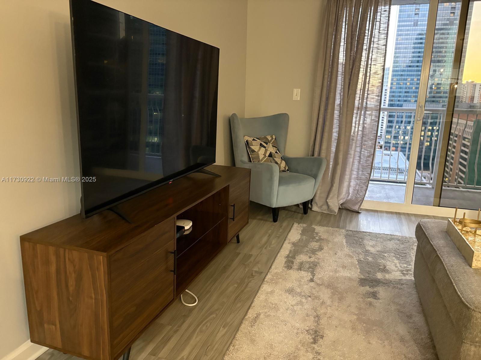 THE CLUB AT BRICKELL BAY - Residential