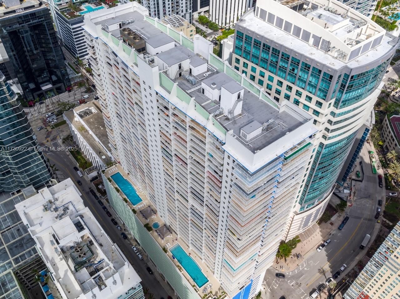 THE CLUB AT BRICKELL BAY - Residential
