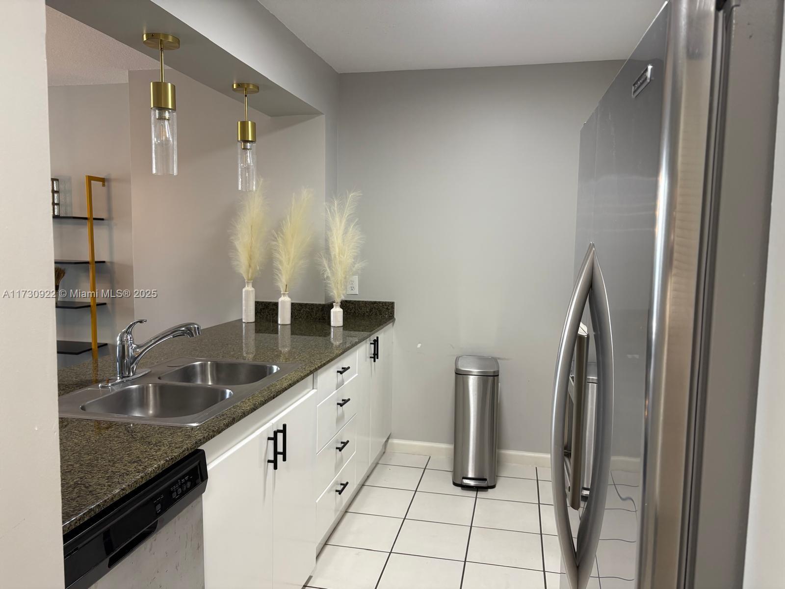 THE CLUB AT BRICKELL BAY - Residential