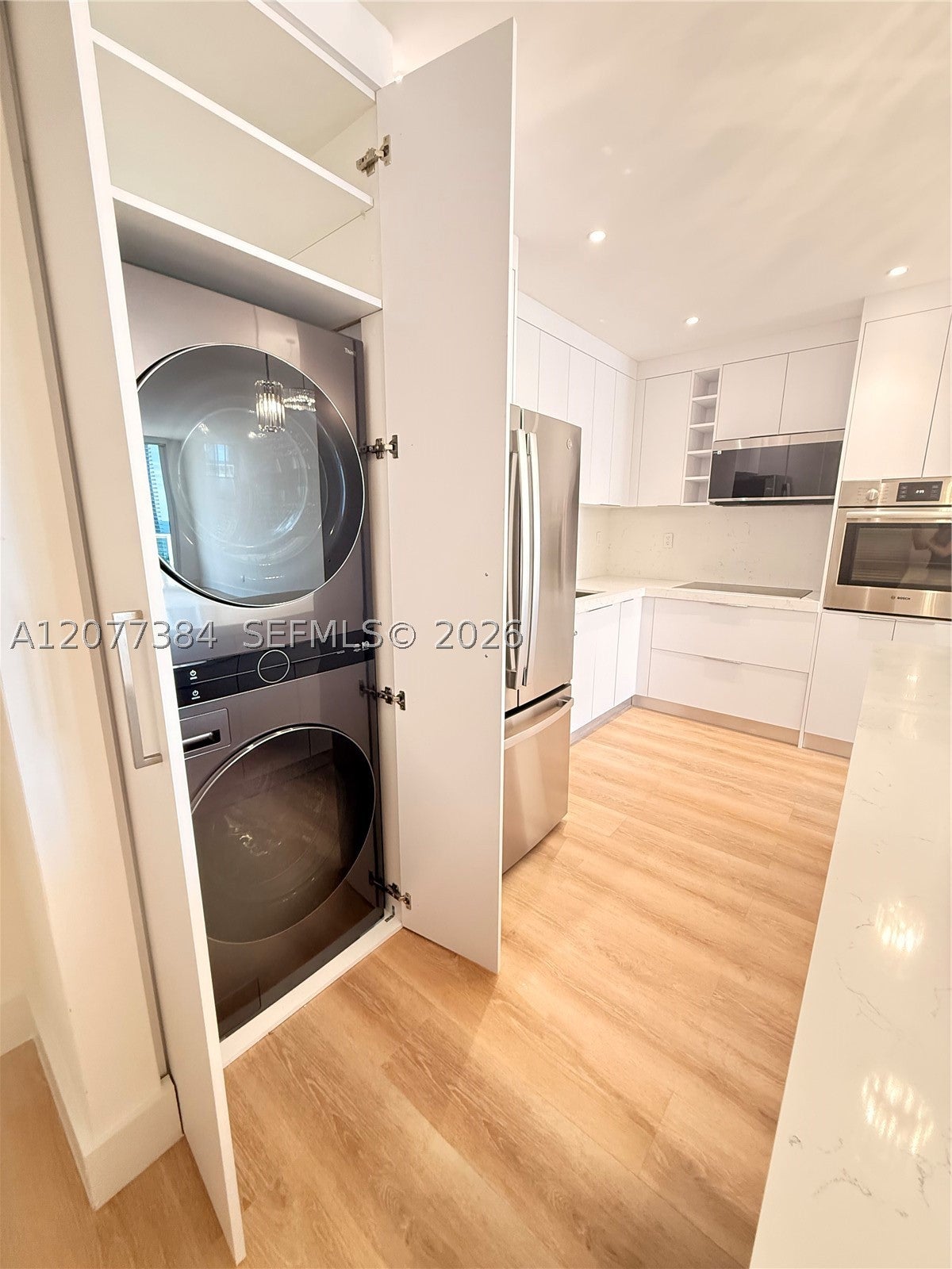 19390 Collins Ave PH-24