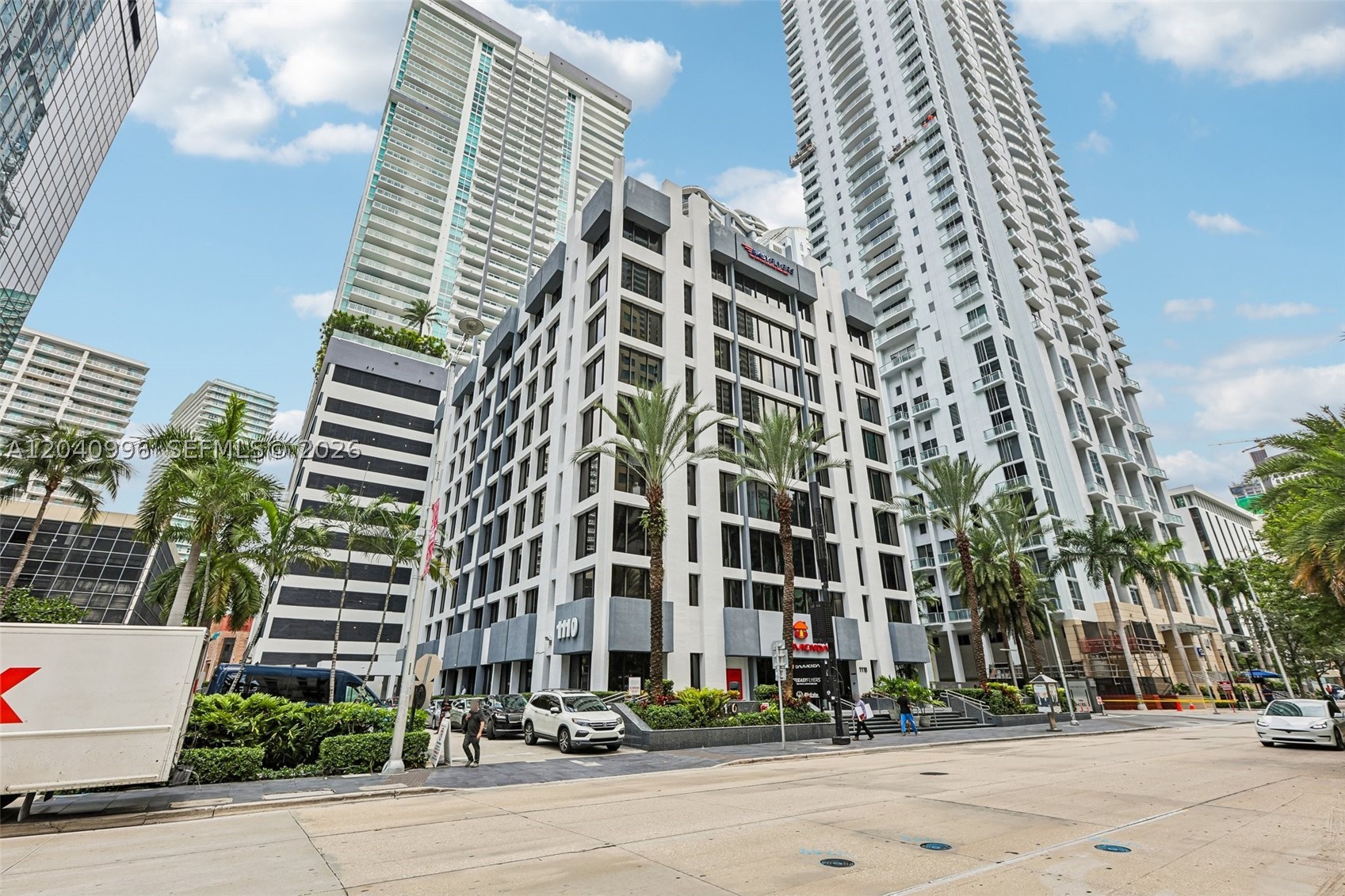 1110 Brickell Ave 512