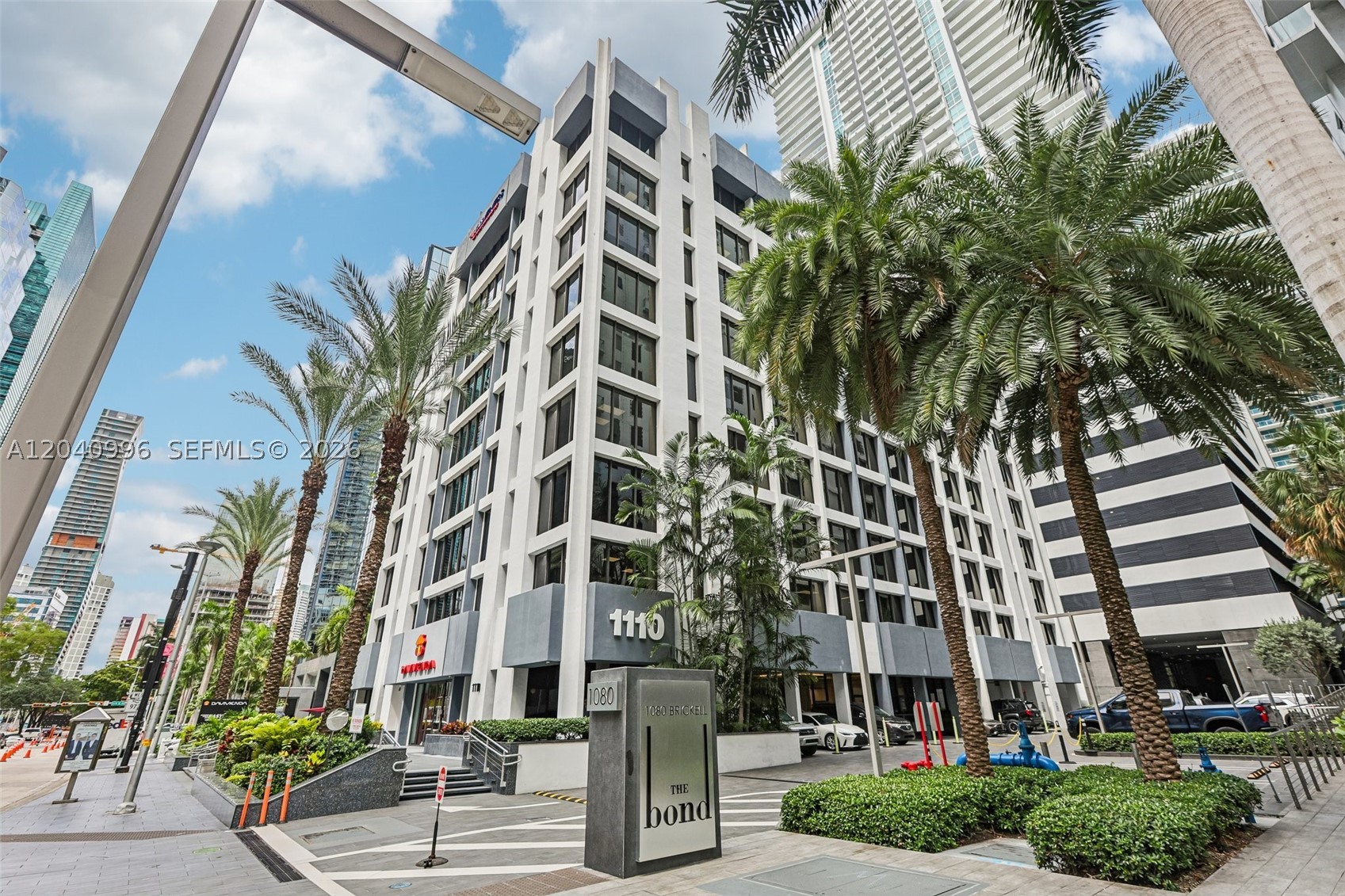1110 Brickell Ave 512