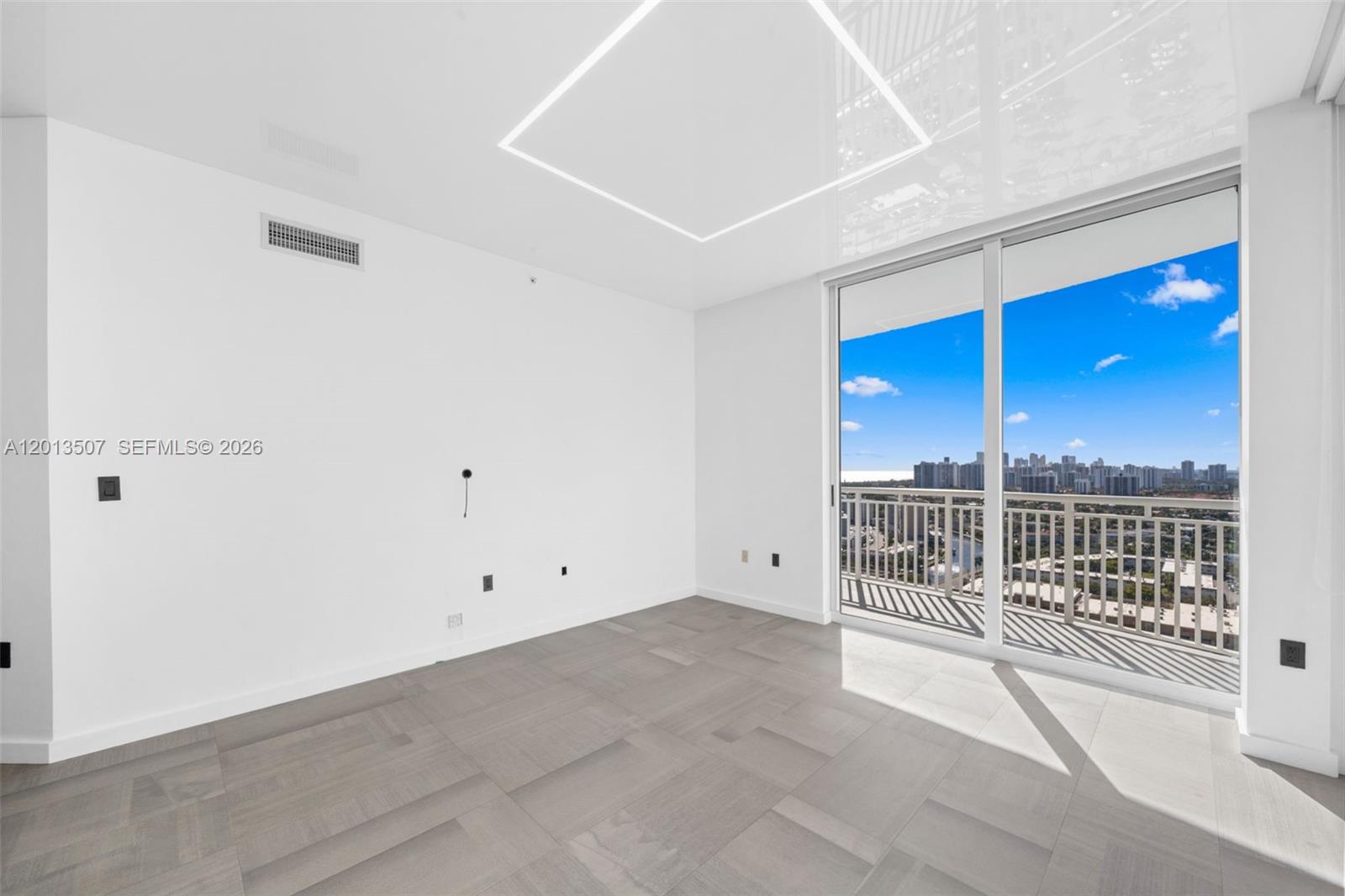 DUO CONDOMINIUM WEST - Residential