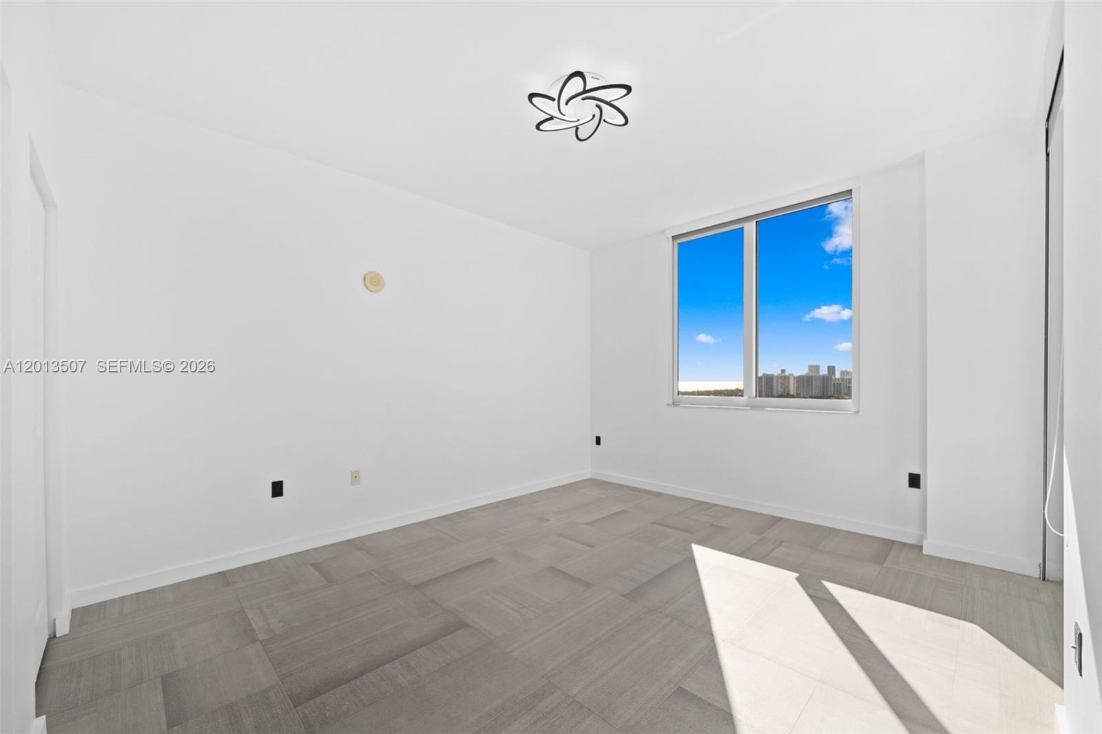DUO CONDOMINIUM WEST - Residential