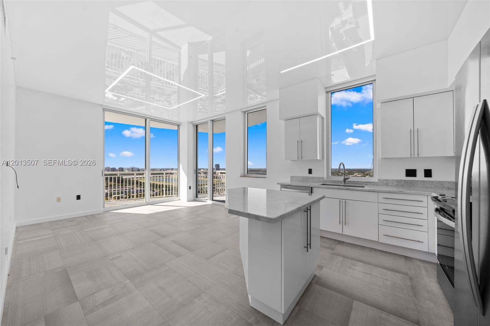 DUO CONDOMINIUM WEST - Residential