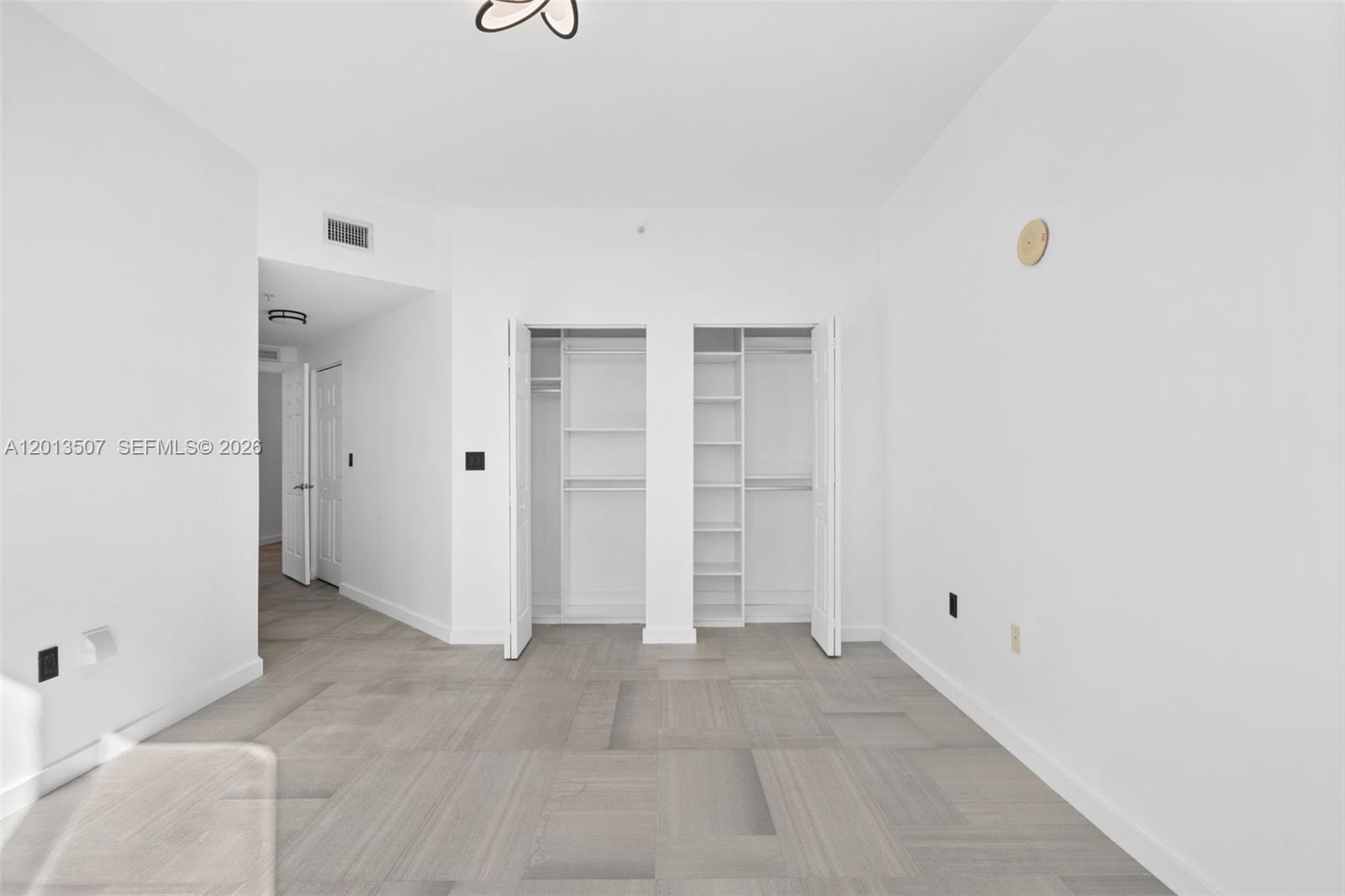 DUO CONDOMINIUM WEST - Residential