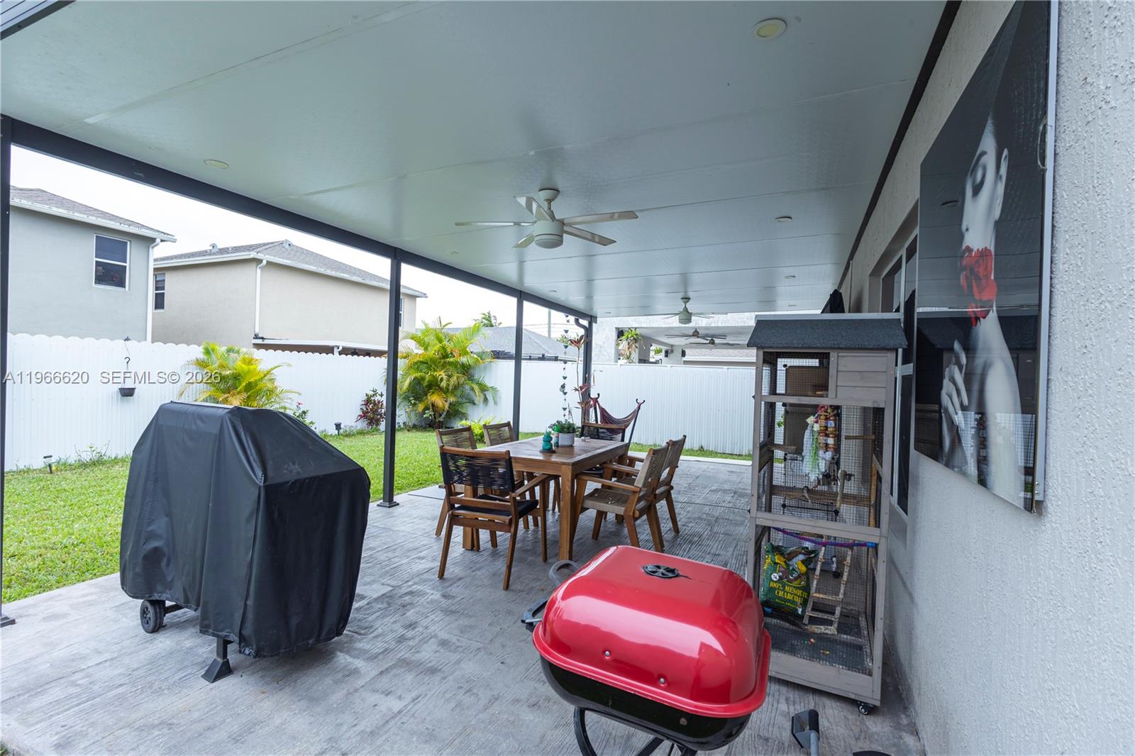 ROYAL HOMES WEST - Residential