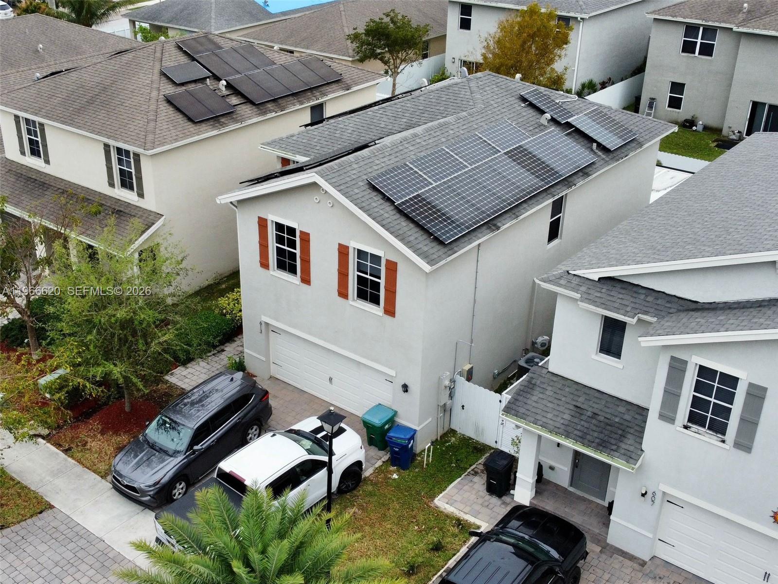 ROYAL HOMES WEST - Residential