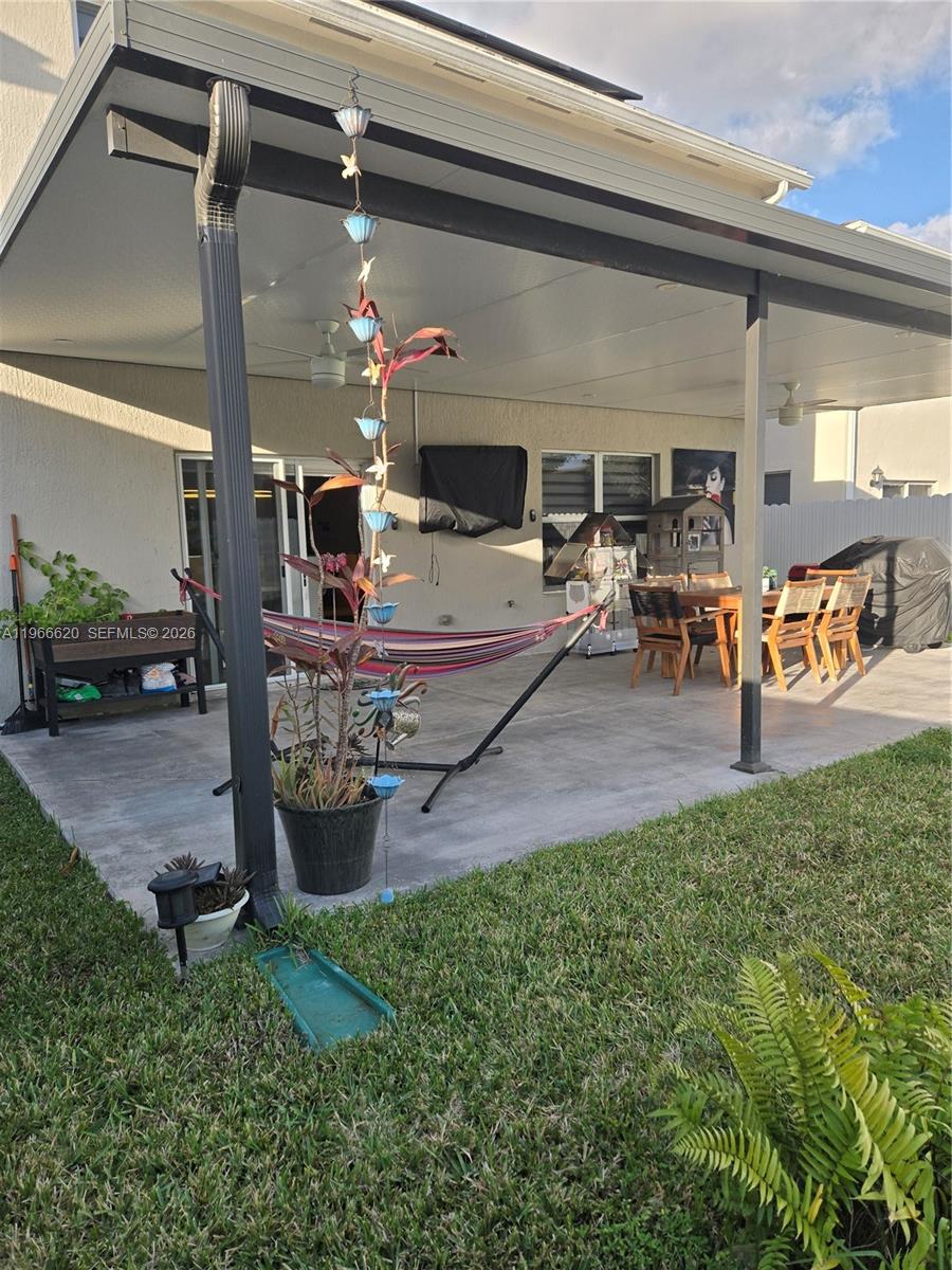 ROYAL HOMES WEST - Residential