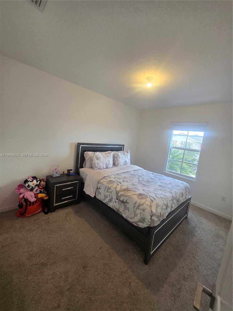 ROYAL HOMES WEST - Residential