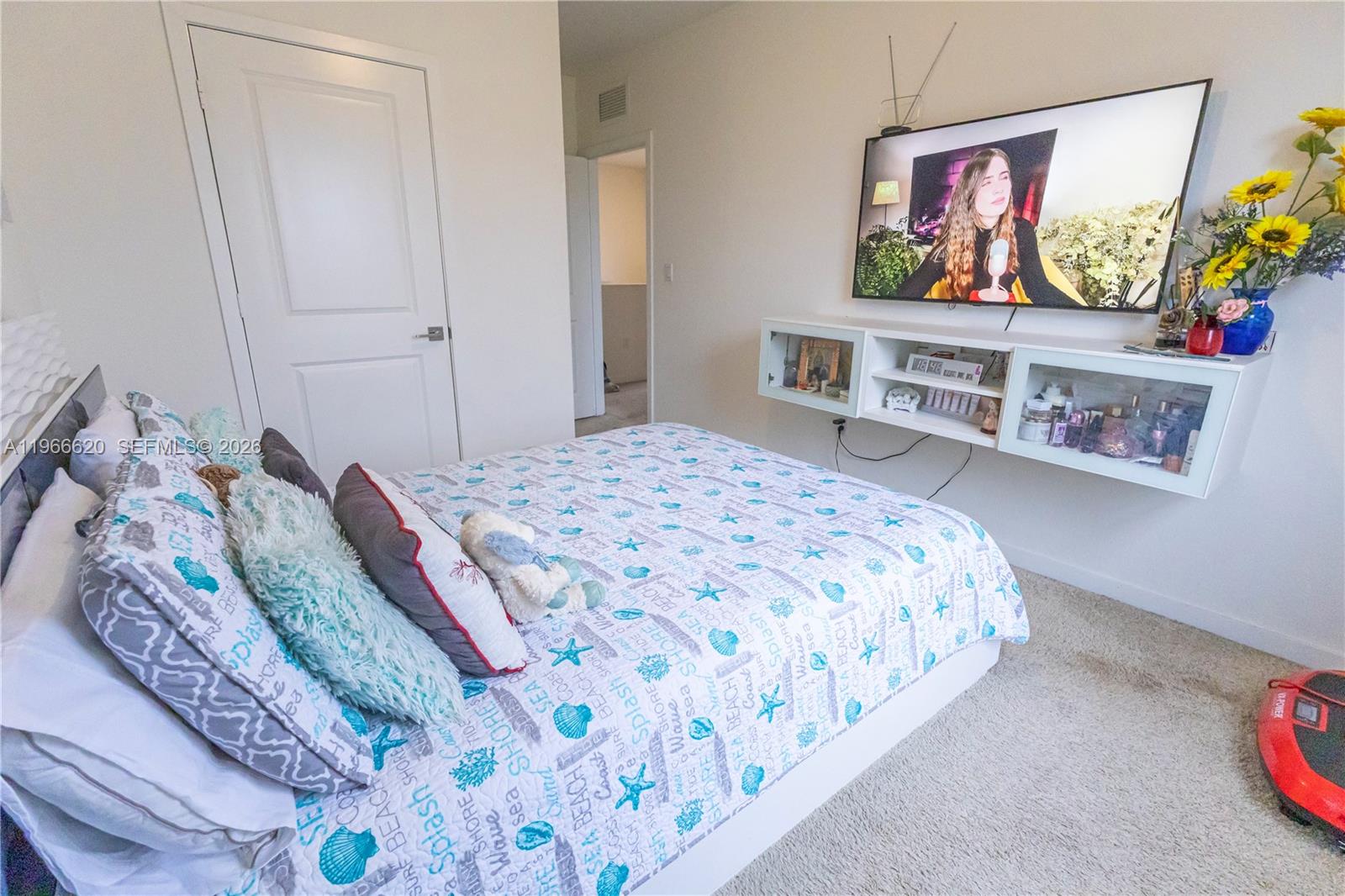 ROYAL HOMES WEST - Residential