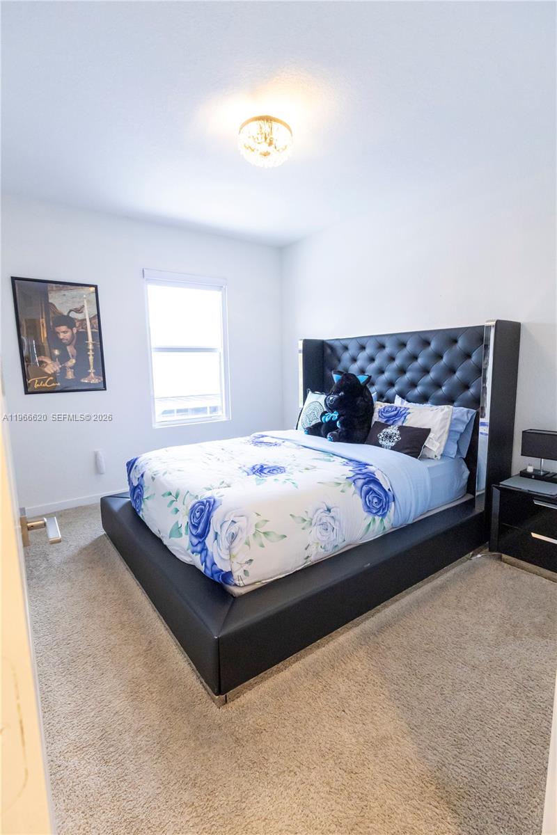 ROYAL HOMES WEST - Residential