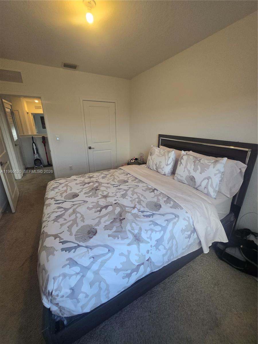 ROYAL HOMES WEST - Residential