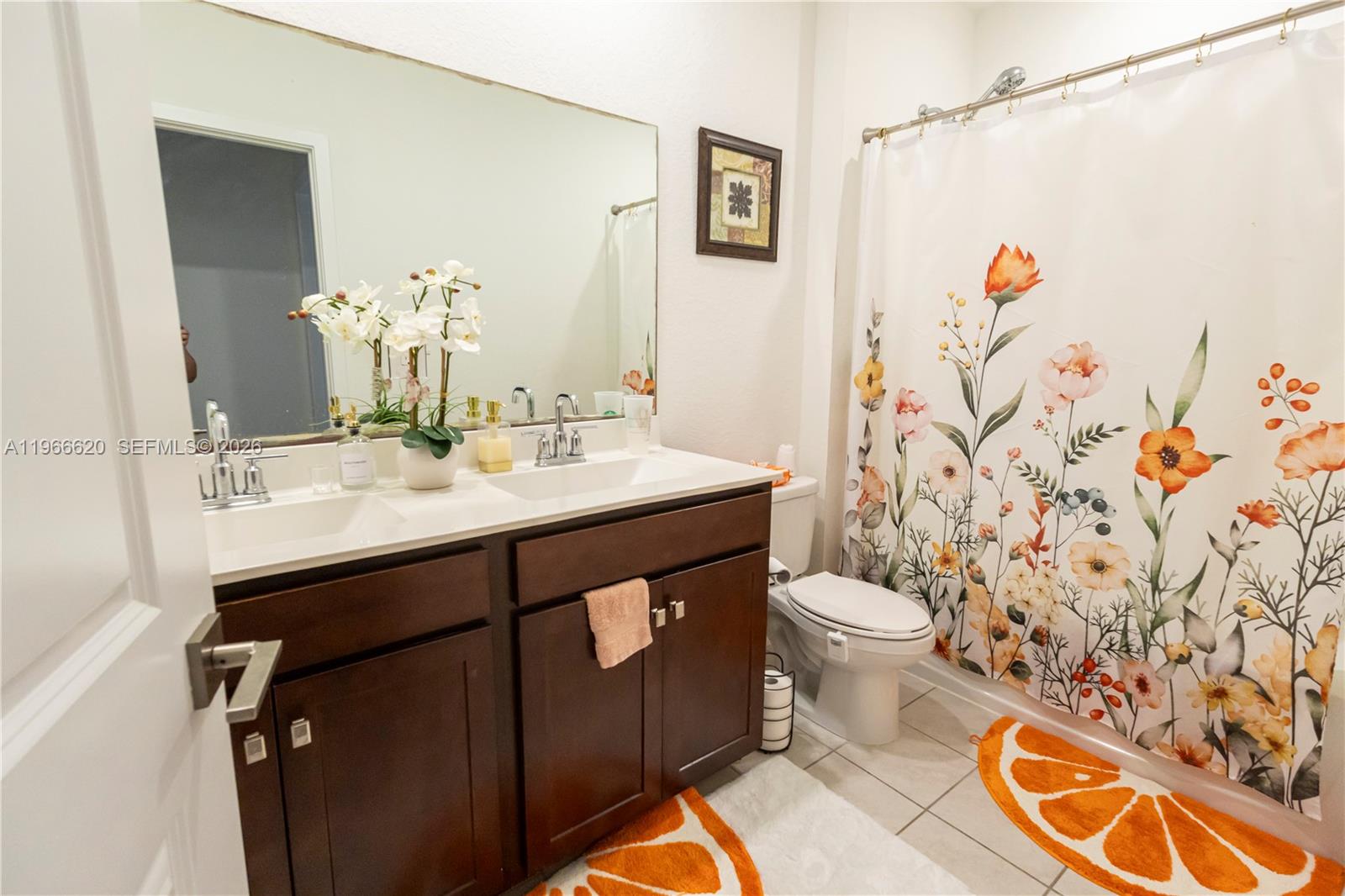 ROYAL HOMES WEST - Residential