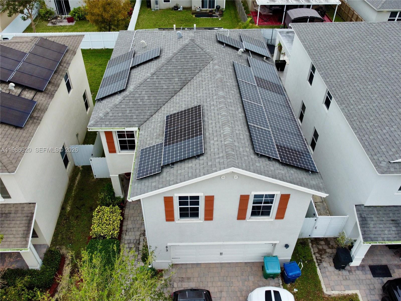 ROYAL HOMES WEST - Residential