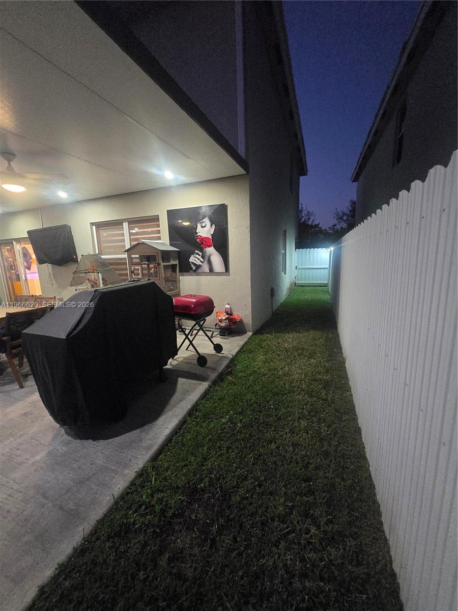 ROYAL HOMES WEST - Residential