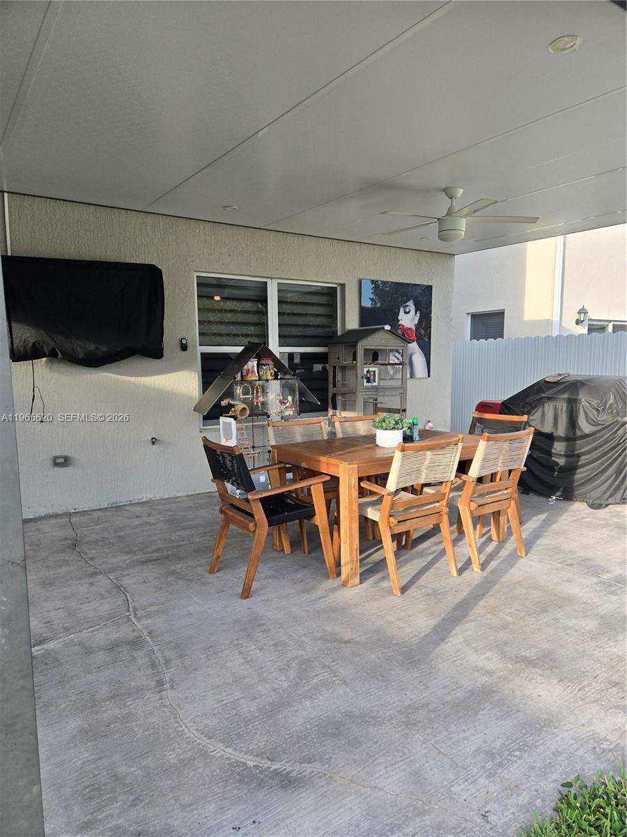 ROYAL HOMES WEST - Residential