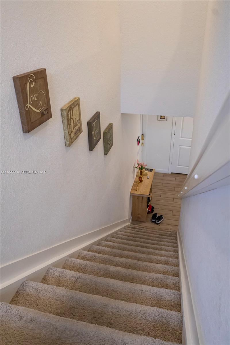 ROYAL HOMES WEST - Residential