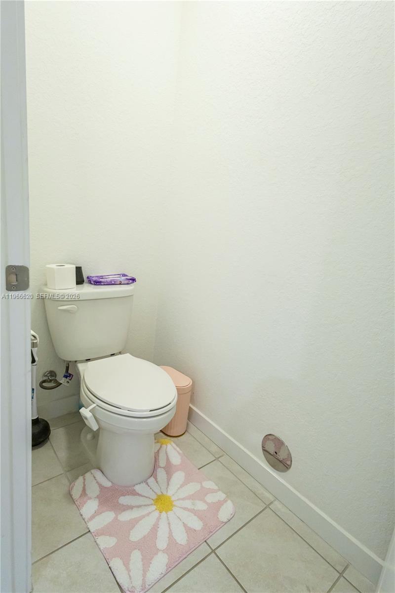 ROYAL HOMES WEST - Residential