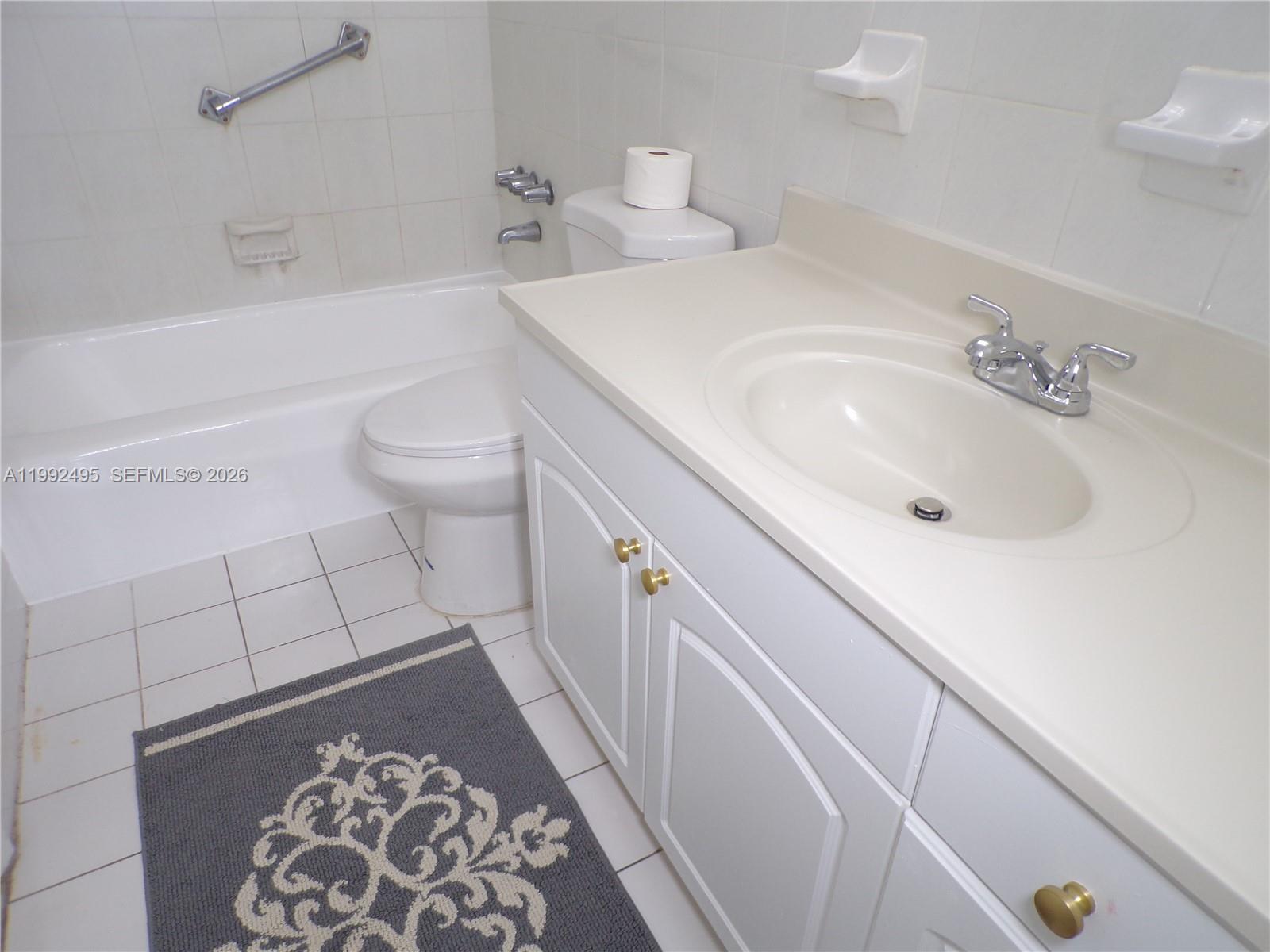 POINT EAST SEC III CONDO - Residential