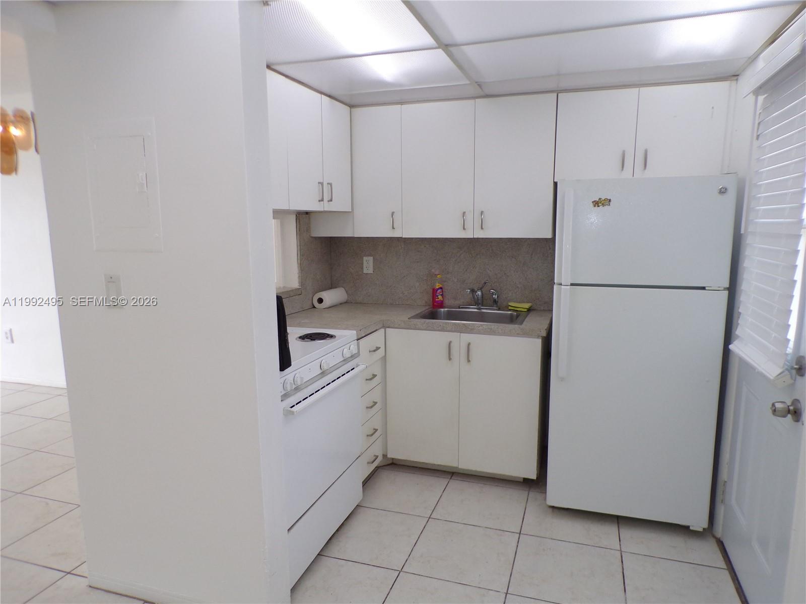 POINT EAST SEC III CONDO - Residential