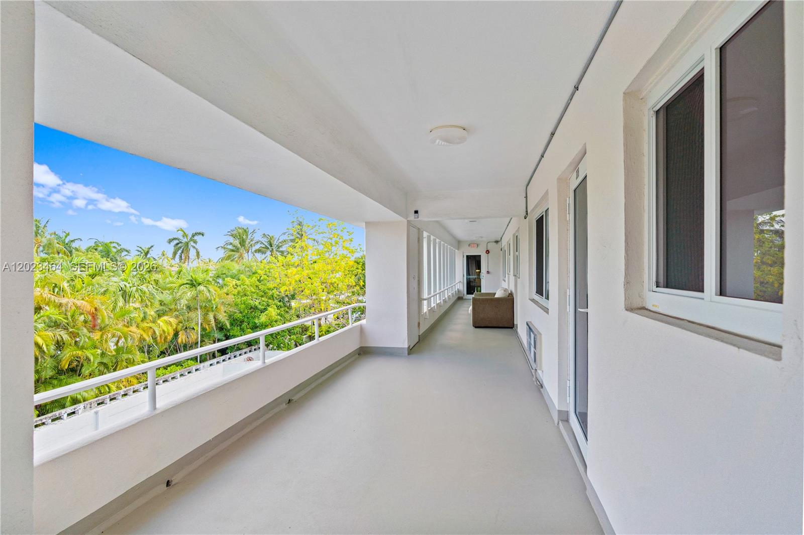 10190 Collins Ave 306/308