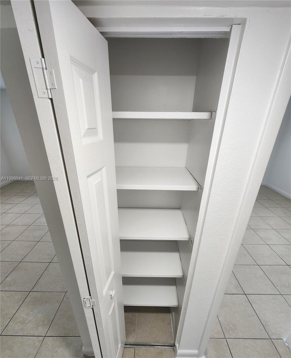 A A DOOLEY SUB - Residential Lease