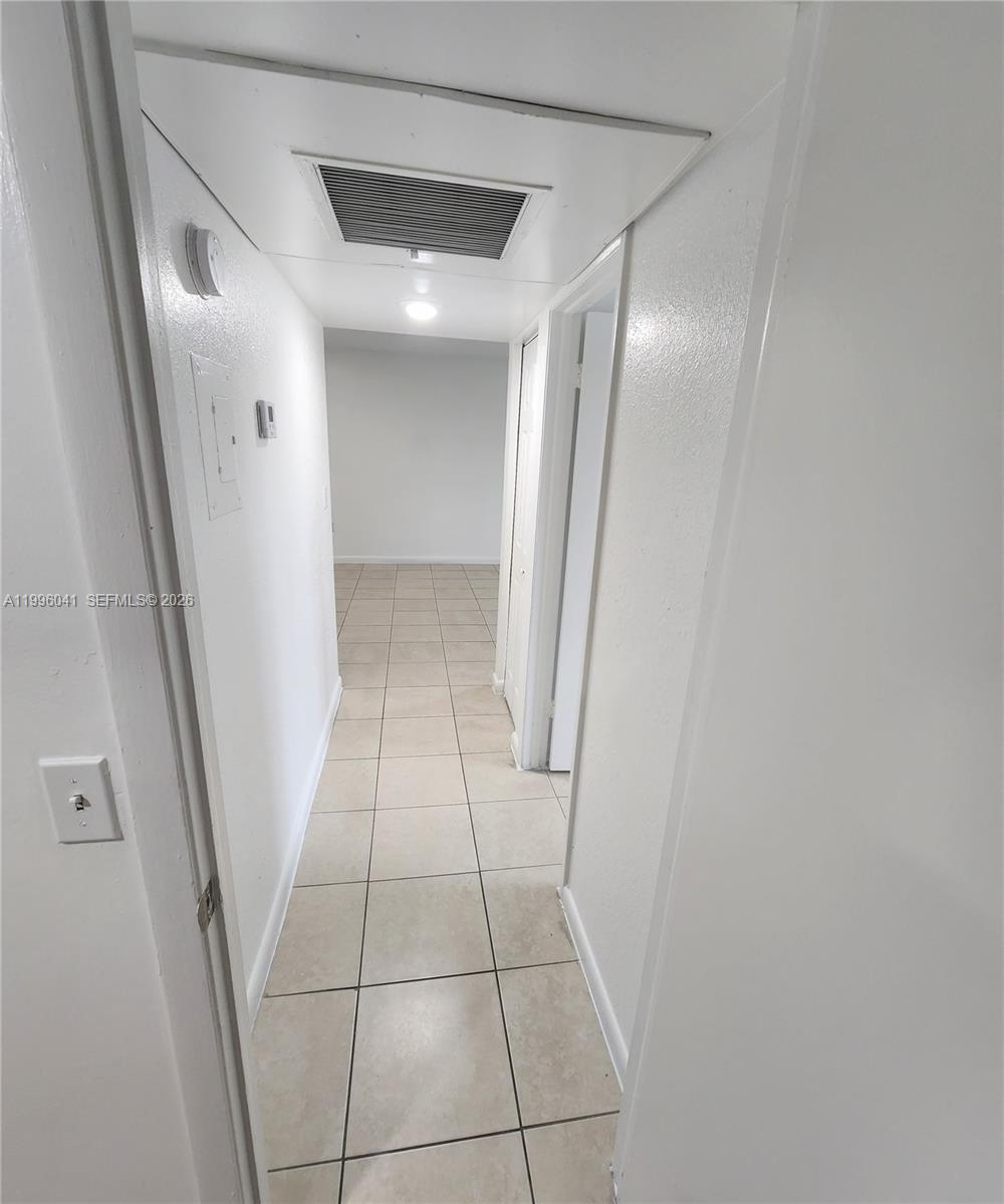 A A DOOLEY SUB - Residential Lease