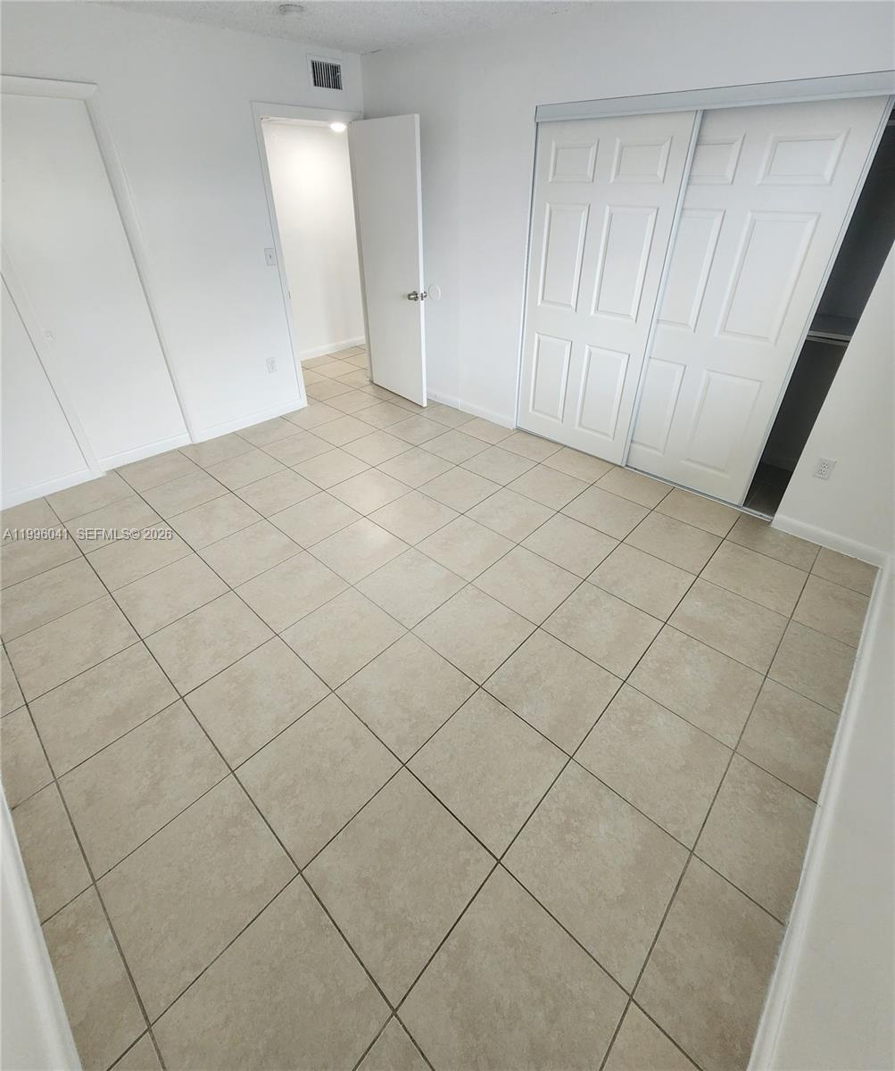 A A DOOLEY SUB - Residential Lease