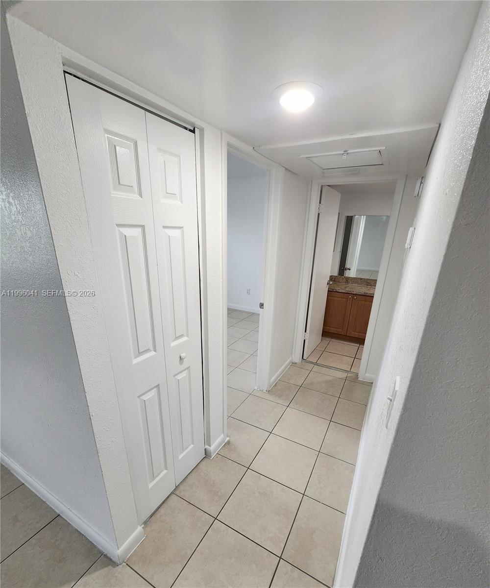 A A DOOLEY SUB - Residential Lease