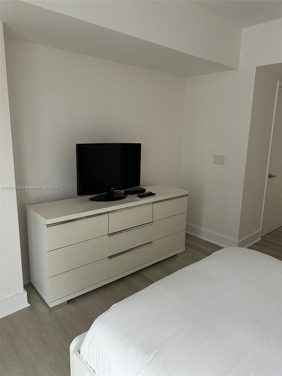 ICON BRICKELL CONDO NO 3 - Residential