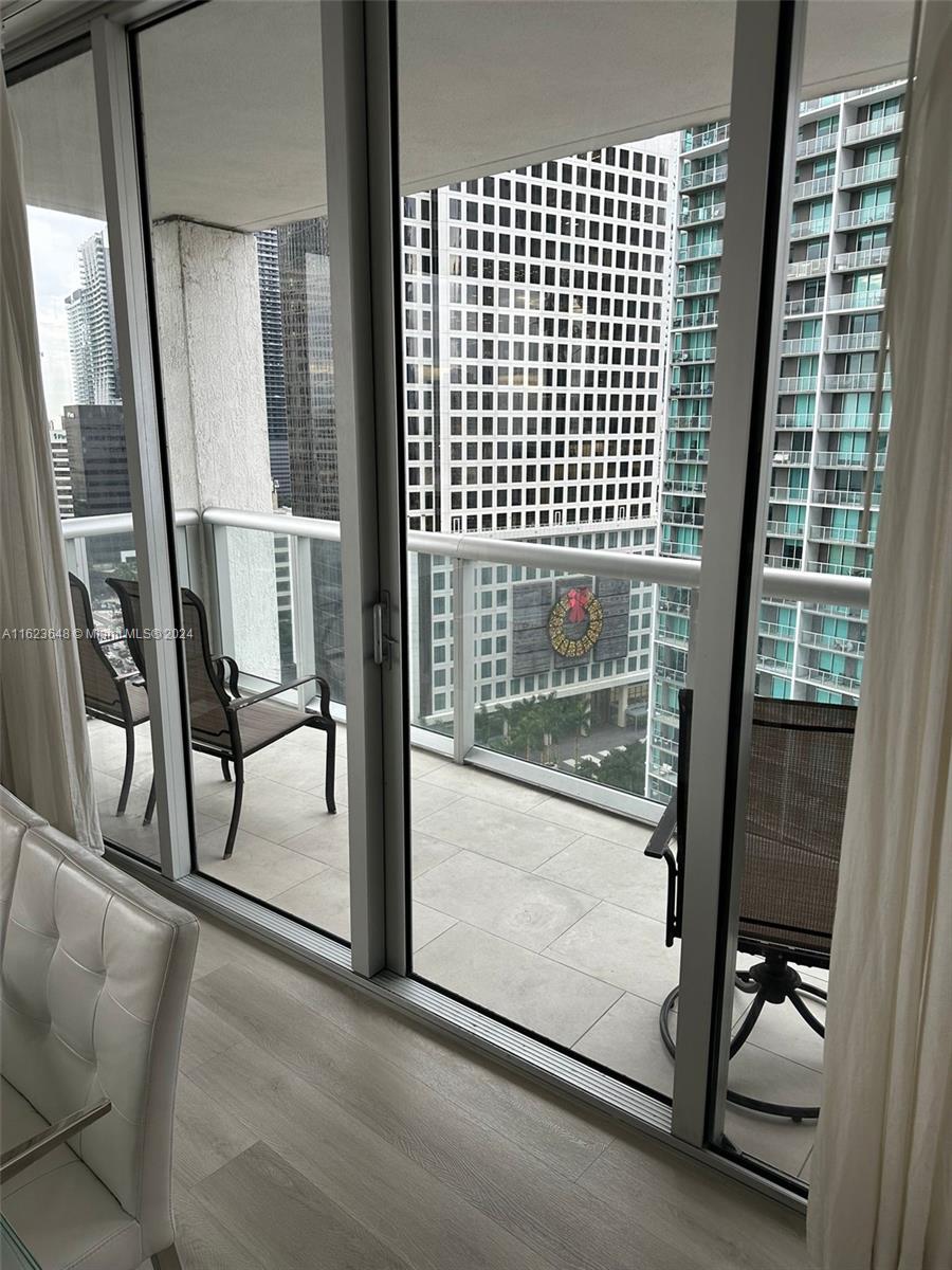 ICON BRICKELL CONDO NO 3 - Residential