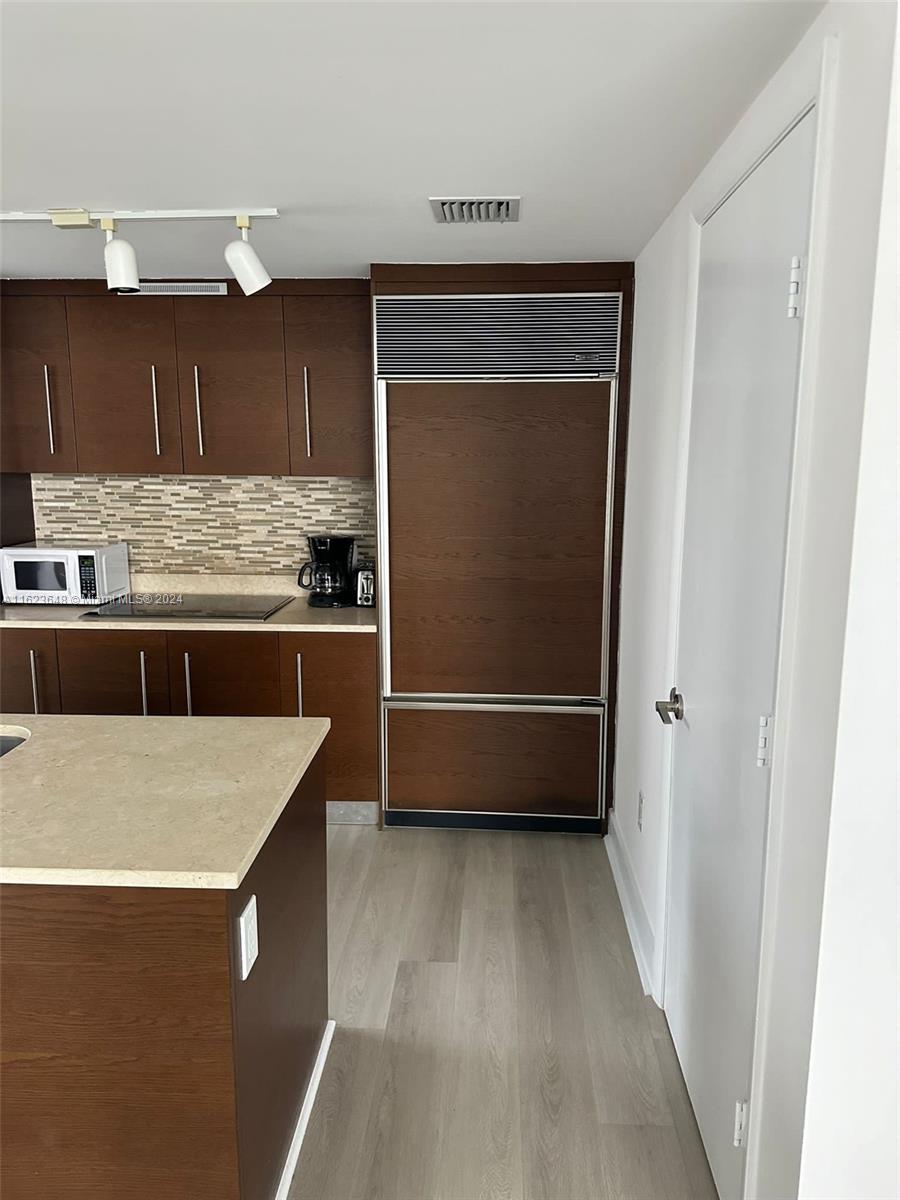 ICON BRICKELL CONDO NO 3 - Residential
