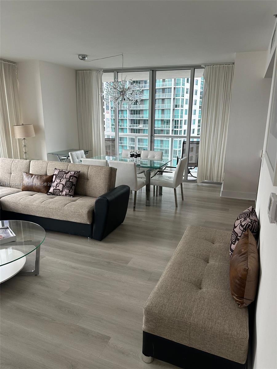 ICON BRICKELL CONDO NO 3 - Residential