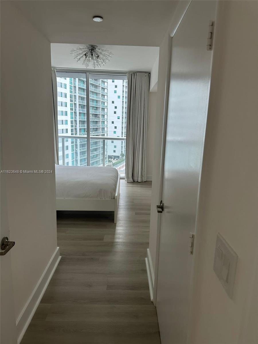 ICON BRICKELL CONDO NO 3 - Residential