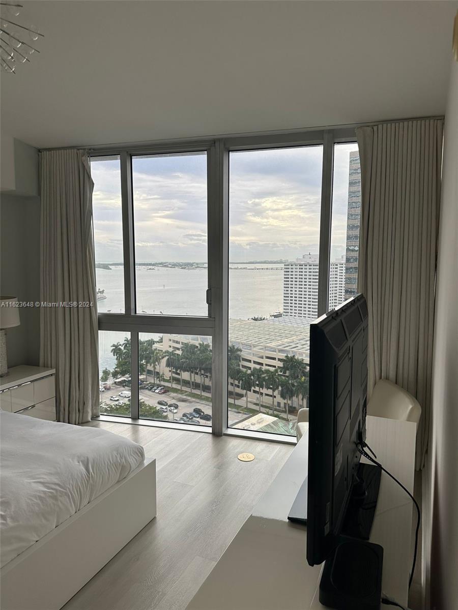 ICON BRICKELL CONDO NO 3 - Residential