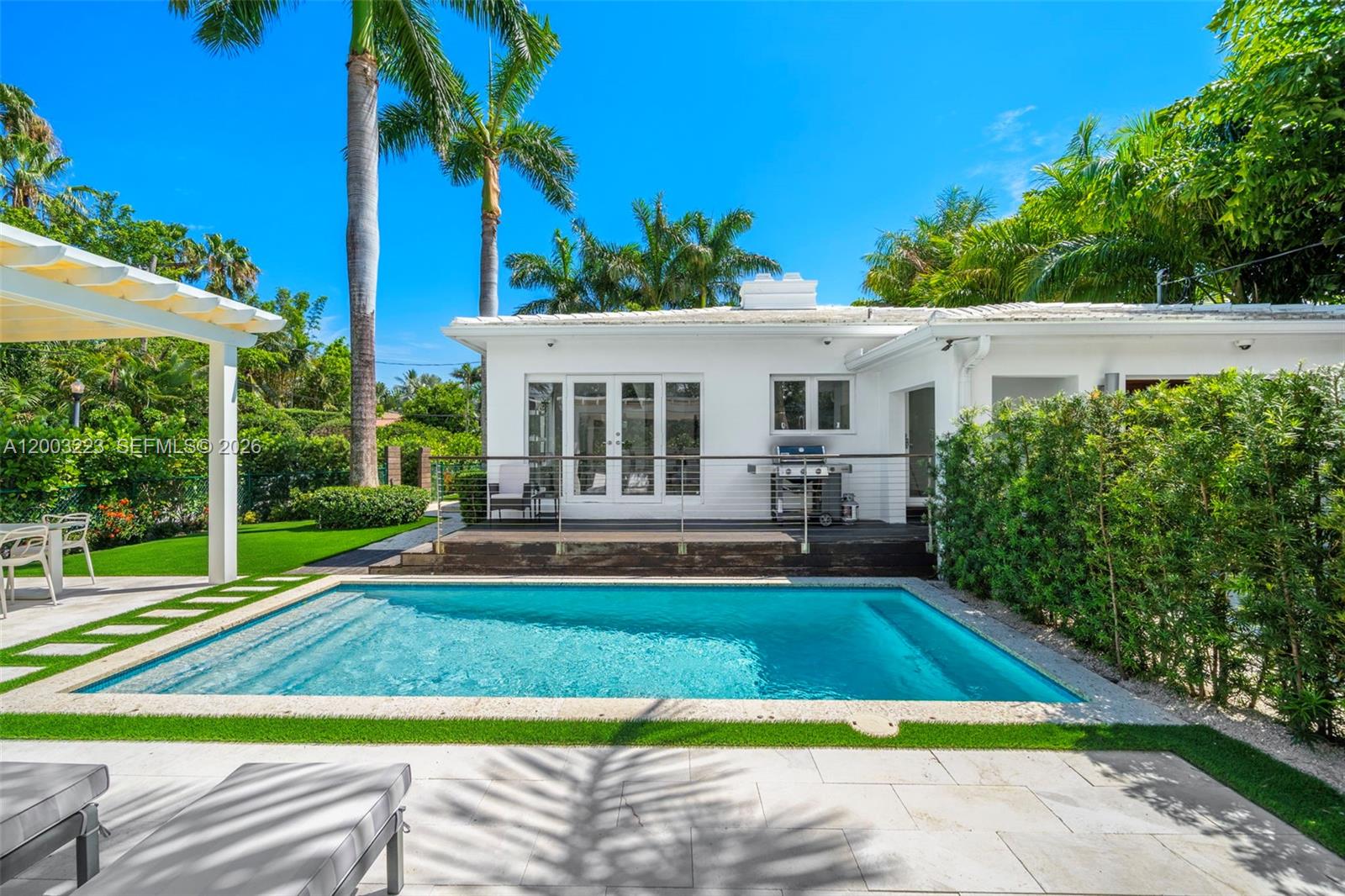 SAN MARINO ISLAND - Residential