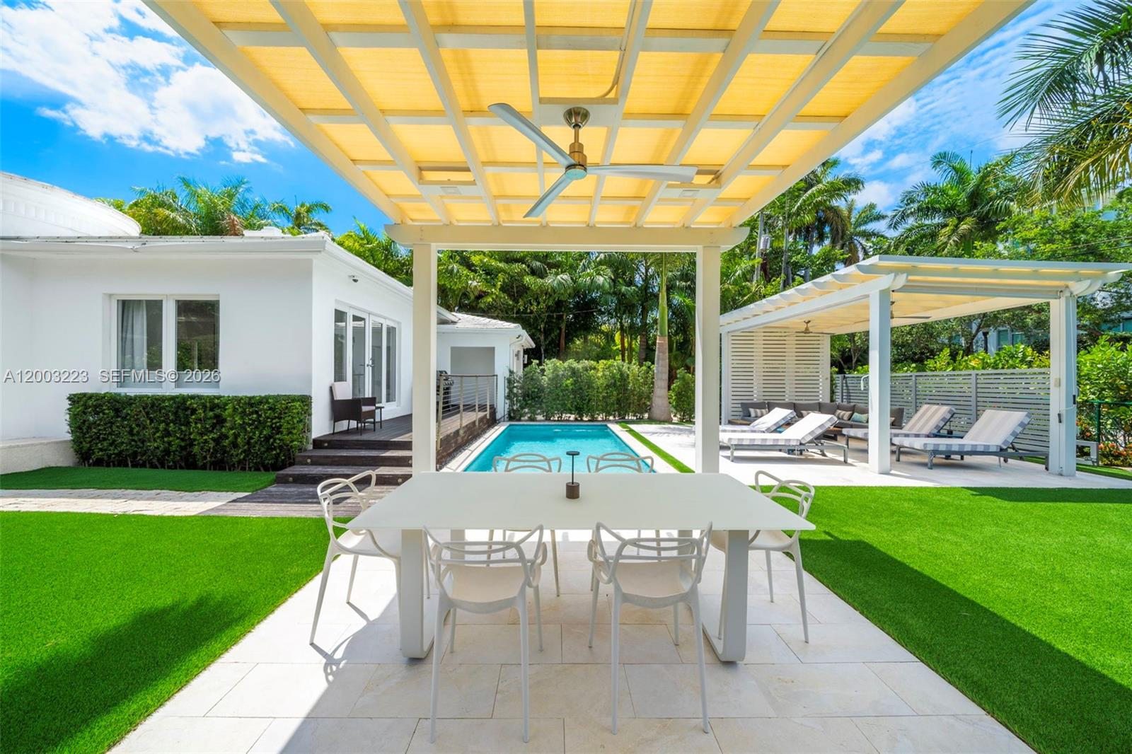 SAN MARINO ISLAND - Residential