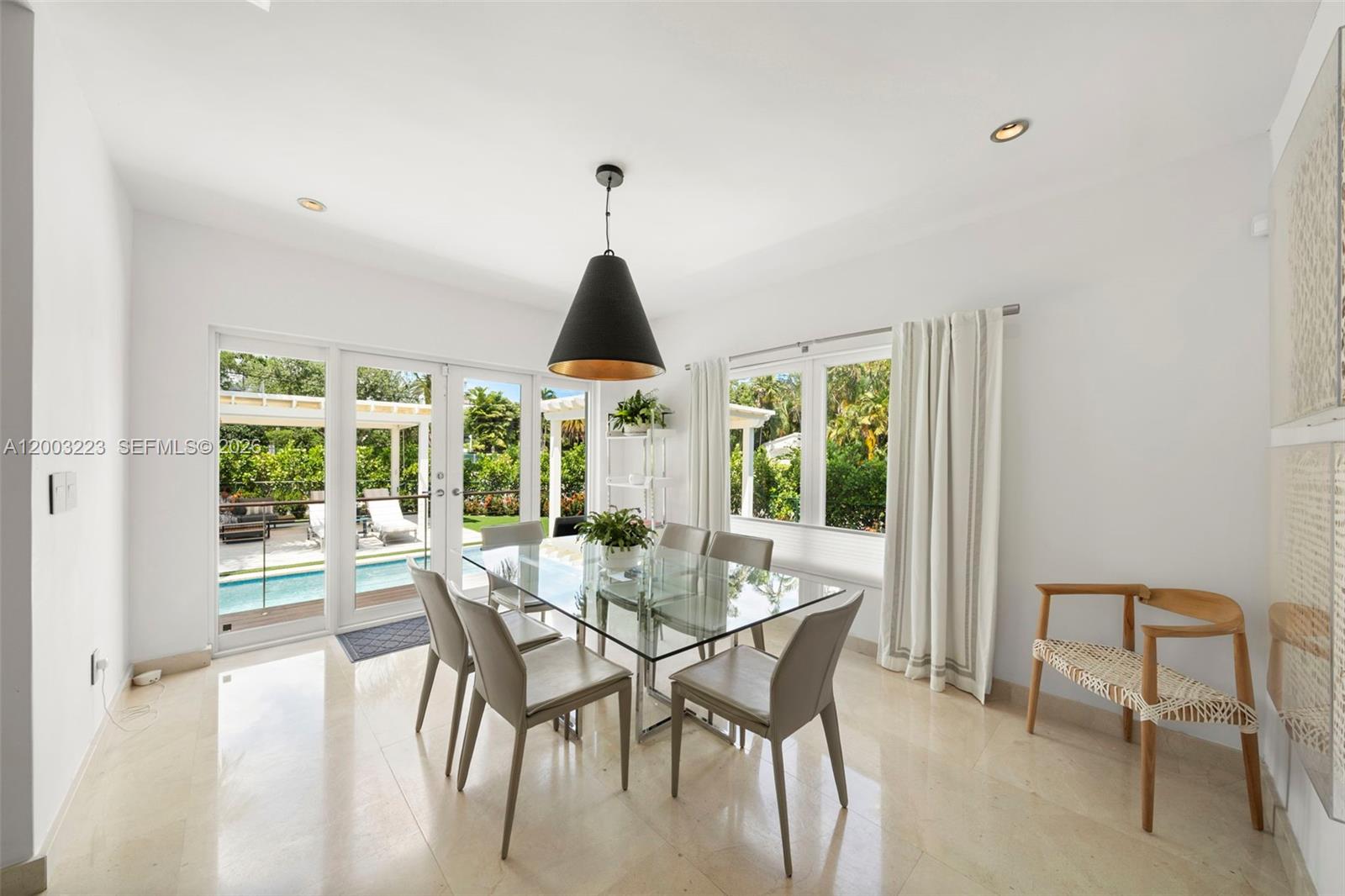 SAN MARINO ISLAND - Residential