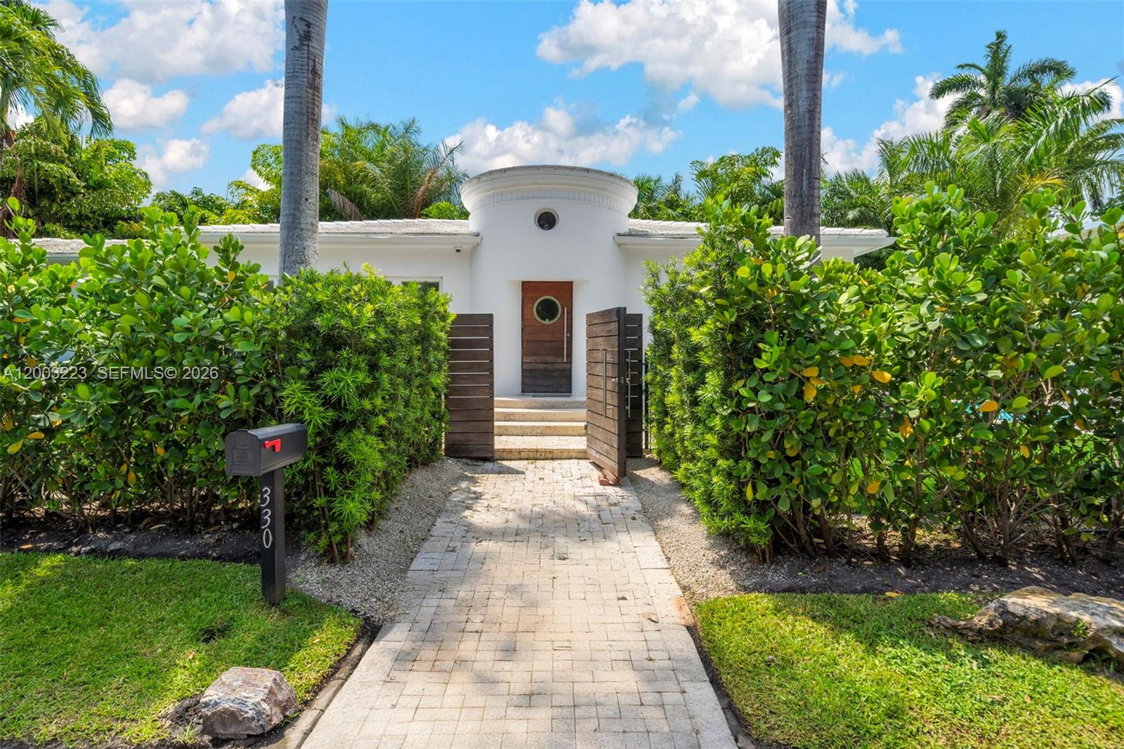 SAN MARINO ISLAND - Residential