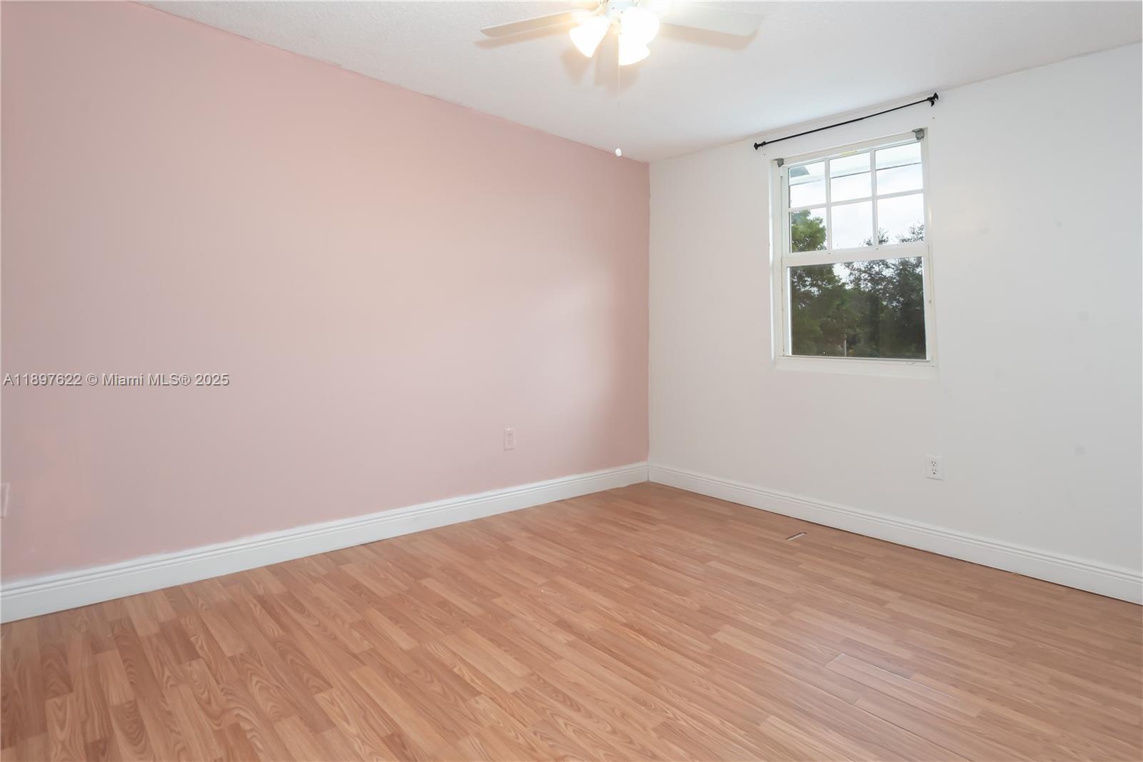HONEY HILL PARK - Residential