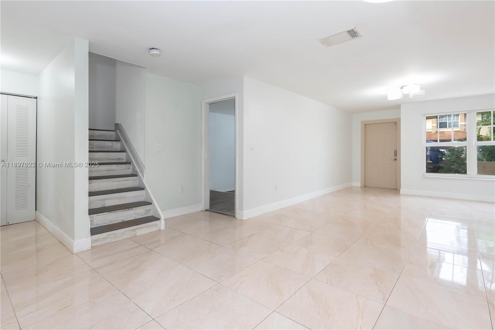 HONEY HILL PARK - Residential