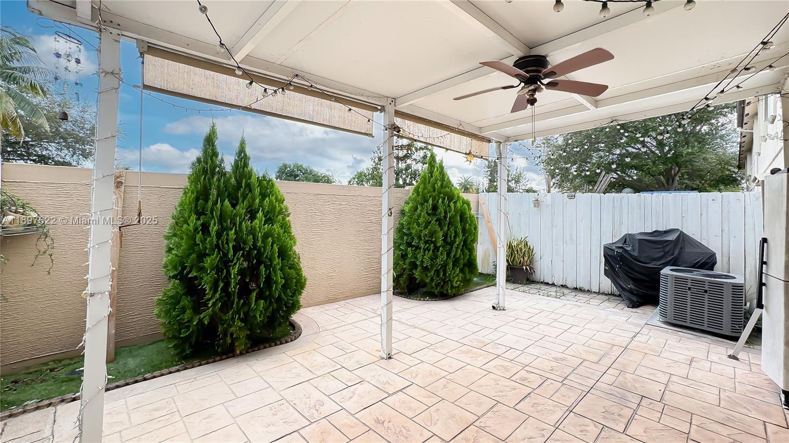 HONEY HILL PARK - Residential
