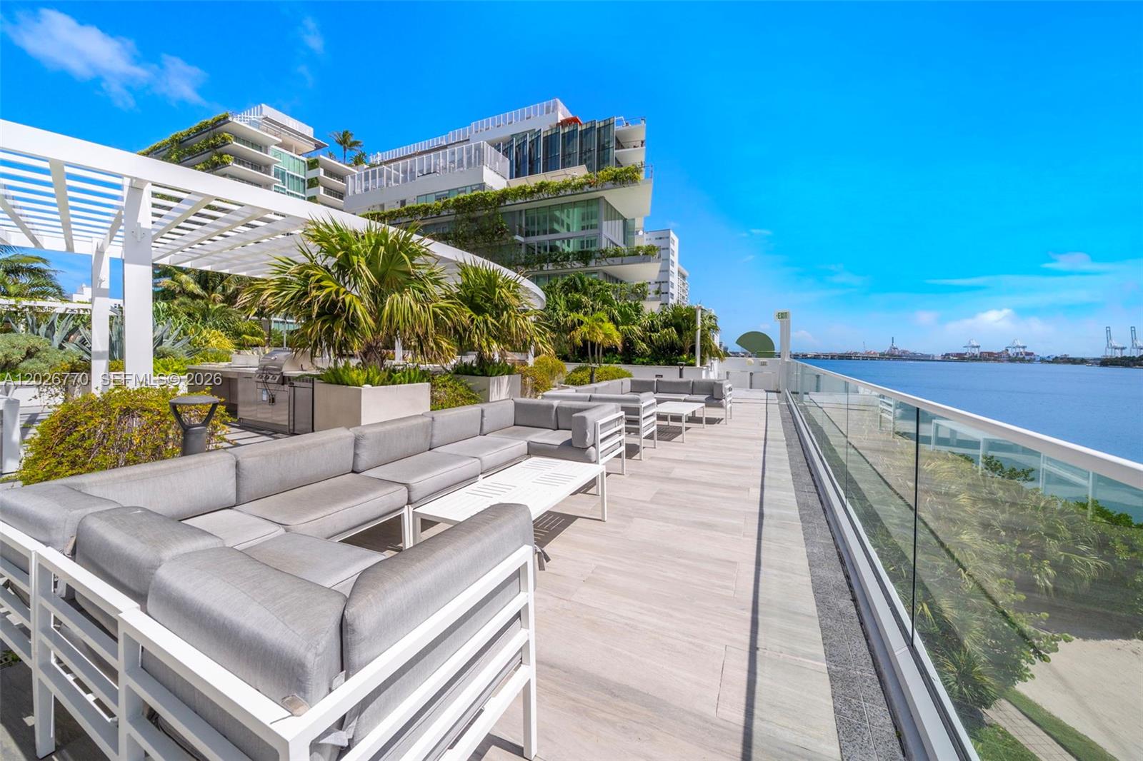 THE WAVERLY AT SOUTH BEAC - Residential